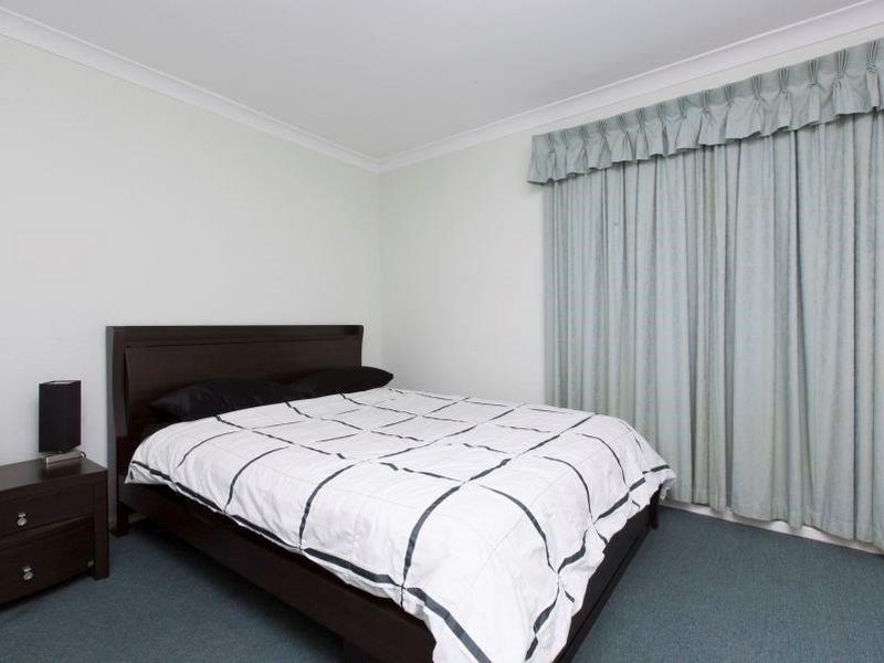 6/140 Melville Parade, Como WA 6152