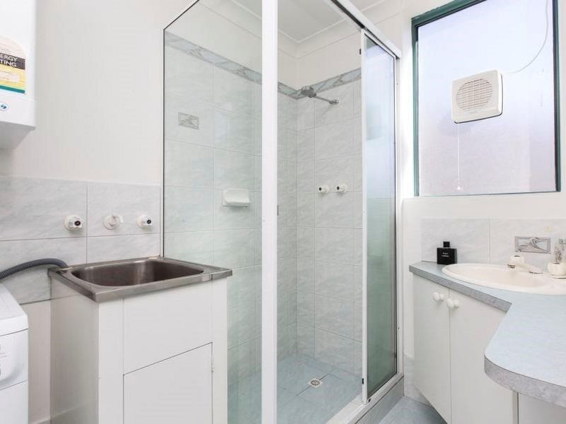 6/140 Melville Parade, Como WA 6152