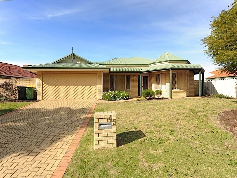 43 Warratah Boulevard, Canning Vale WA 6155