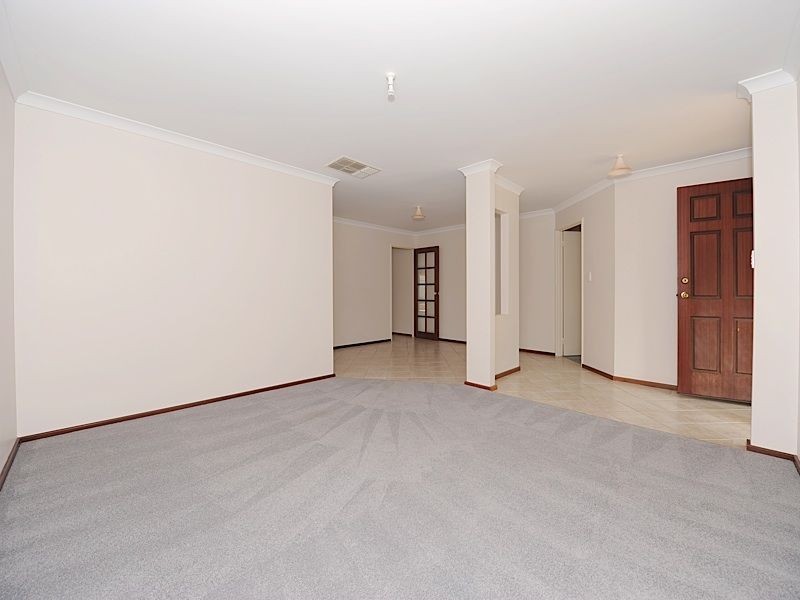 43 Warratah Boulevard, Canning Vale WA 6155