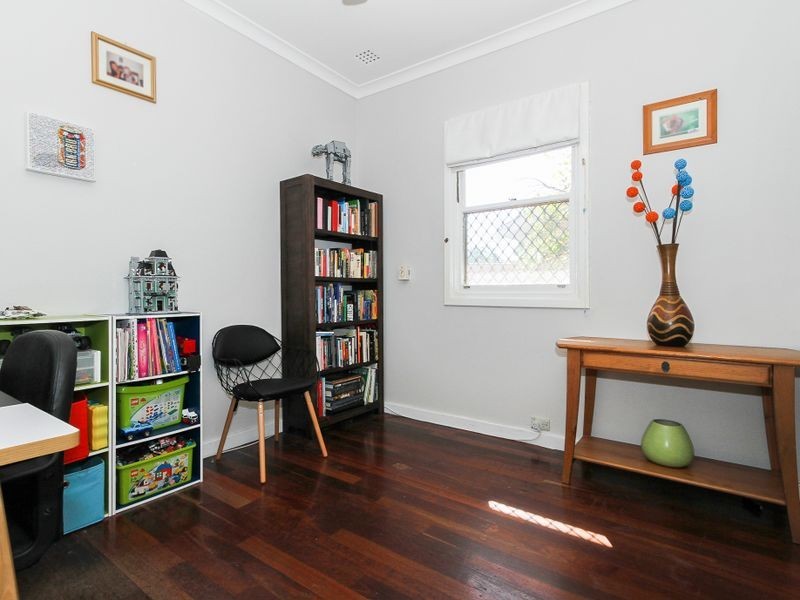 23 Caliban Way, Coolbellup WA 6163