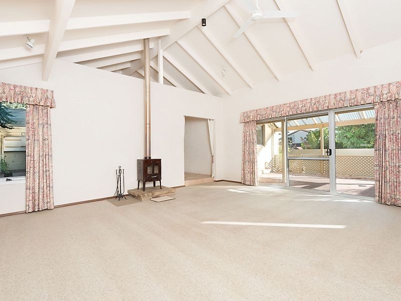 27 Henry Bull Drive, Bull Creek WA 6149