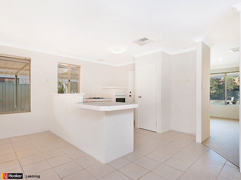 18 Folland Parade, Atwell WA 6164