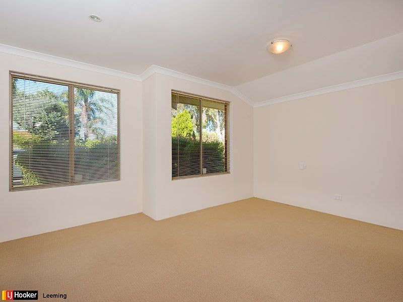 18 Folland Parade, Atwell WA 6164