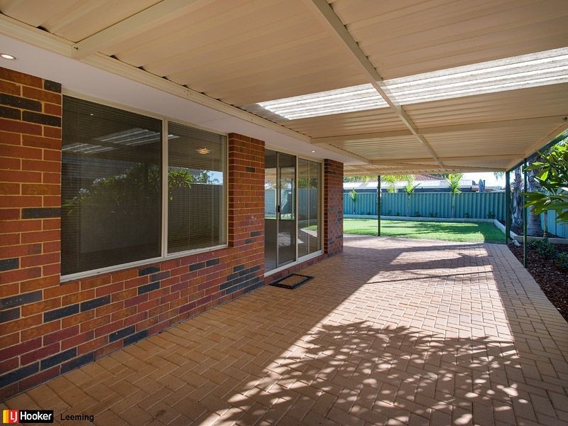 18 Folland Parade, Atwell WA 6164