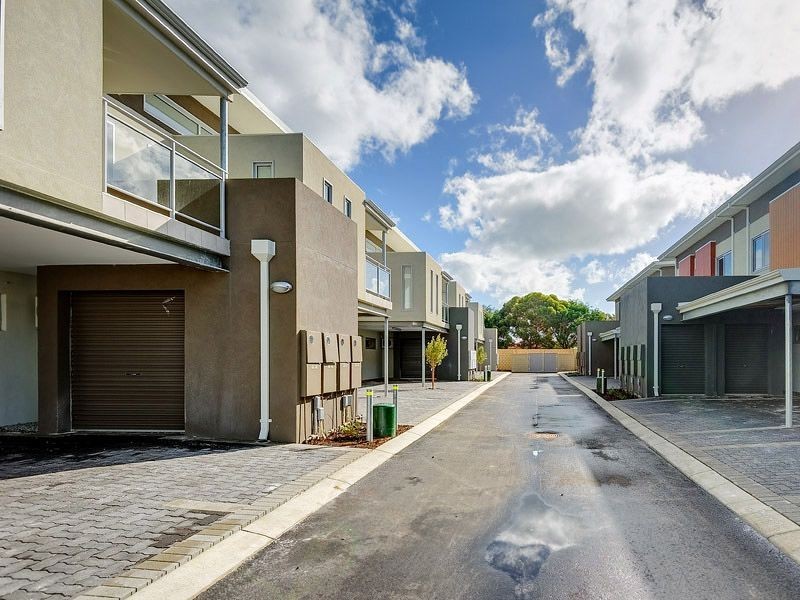 18/12 Bushlark Turn, Erskine WA 6210