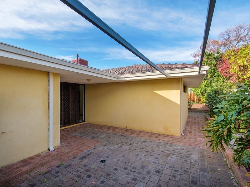 3 Brockman Avenue, Bull Creek WA 6149