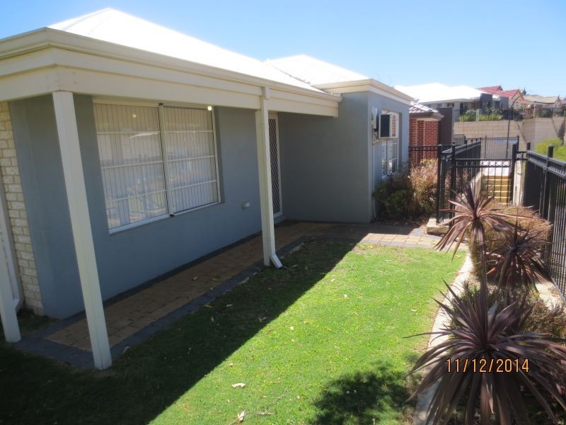 5 Petersfield Lane, Wellard WA 6170