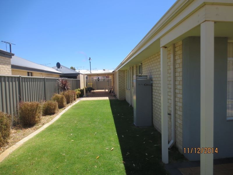 5 Petersfield Lane, Wellard WA 6170