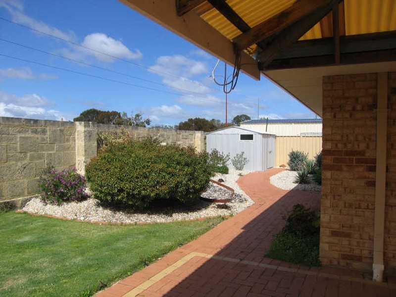 16 Mettler Court, Canning Vale WA 6155