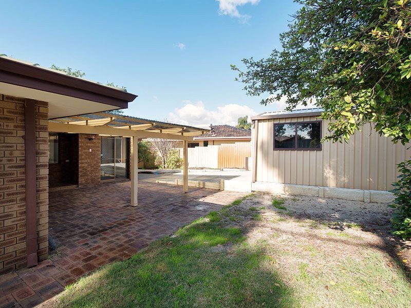 29 Collinson Way, Leeming WA 6149