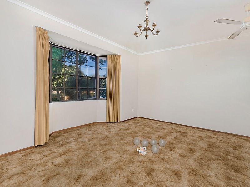 29 Collinson Way, Leeming WA 6149