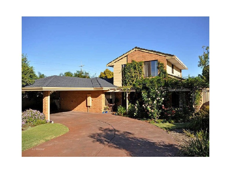 4 Cannon Court, Leeming WA 6149