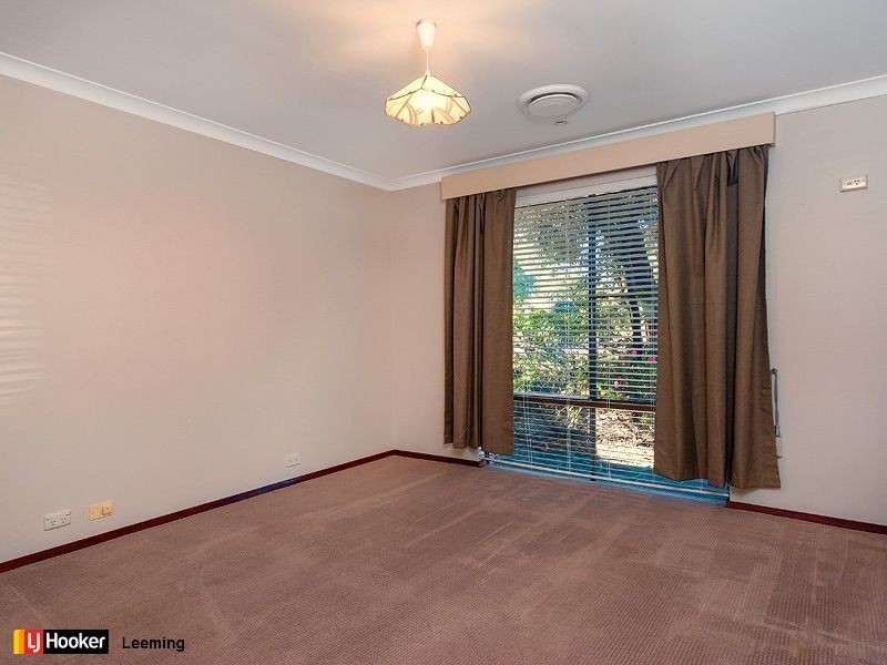 15 Rolland Court, Leeming WA 6149