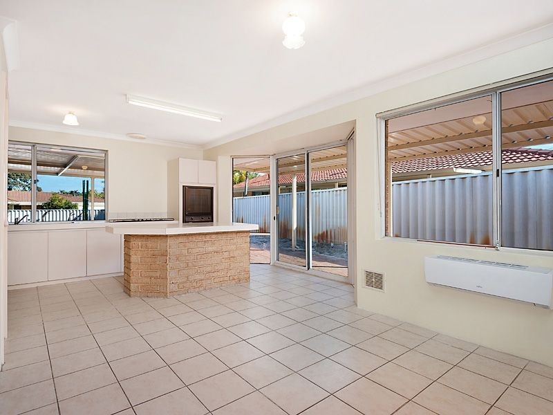 1 Stenton Corner, Leeming WA 6149