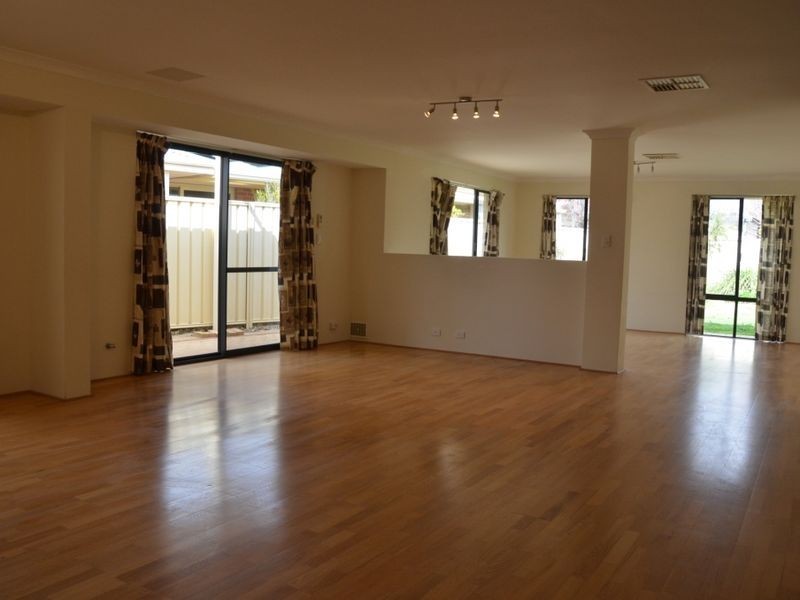 3 Stembridge Way, Canning Vale WA 6155