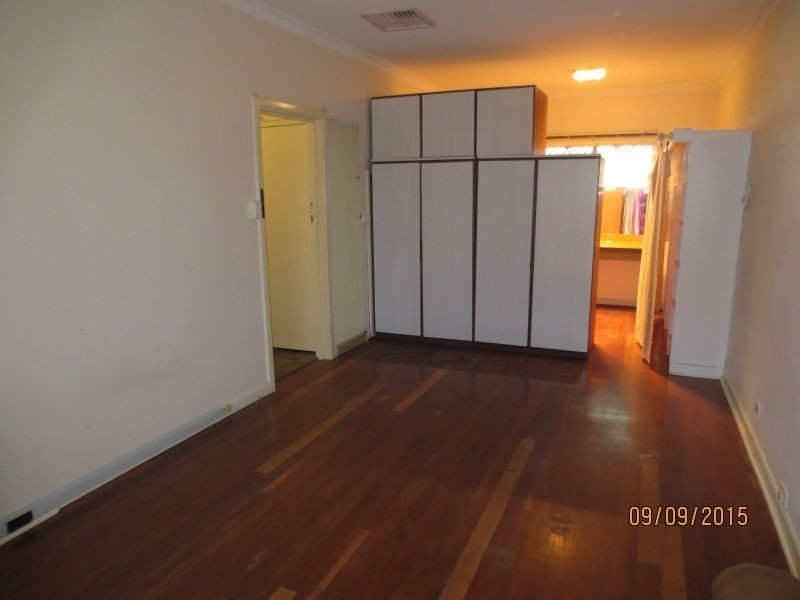 1 Williamson Road, Kardinya WA 6163