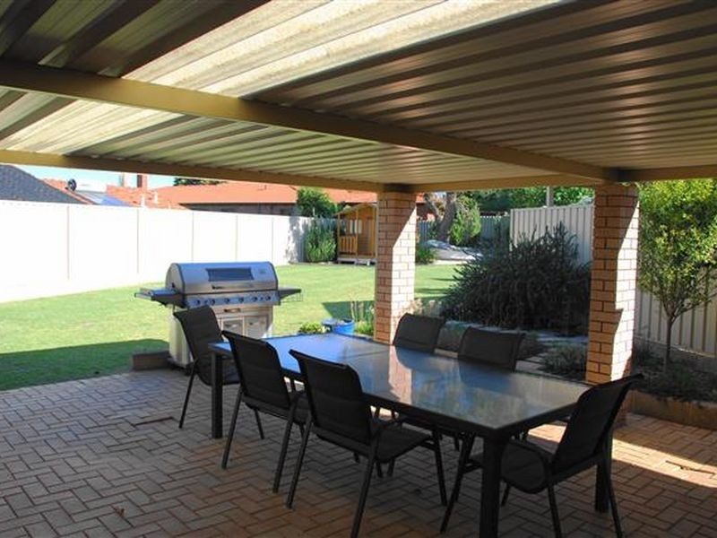 7 Downer Way, Bull Creek WA 6149