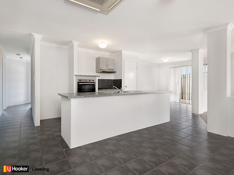 25 Sciano Avenue, Success WA 6164