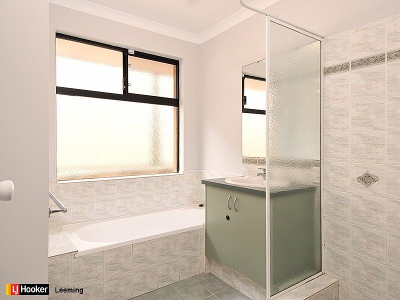 25 Sciano Avenue, Success WA 6164