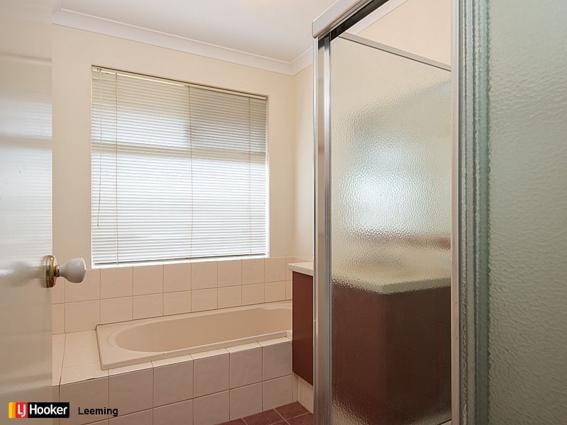 72 Dumbarton Road, Canning Vale WA 6155