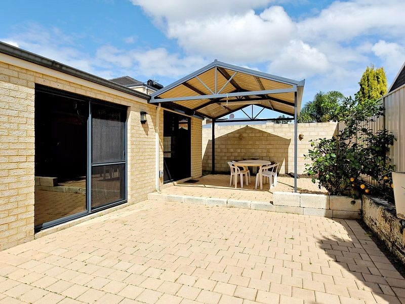 24 Kooralbyn Valley Crescent, Jandakot WA 6164