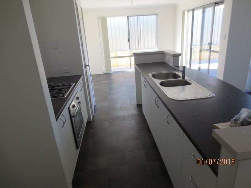 7 Highbridge Way, Leda WA 6170