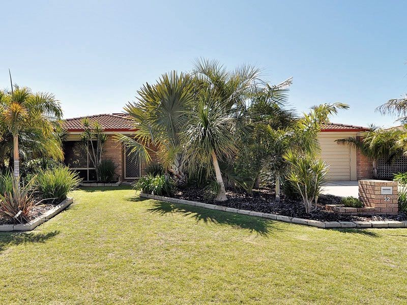 32 Pioneer Drive, Thornlie WA 6108