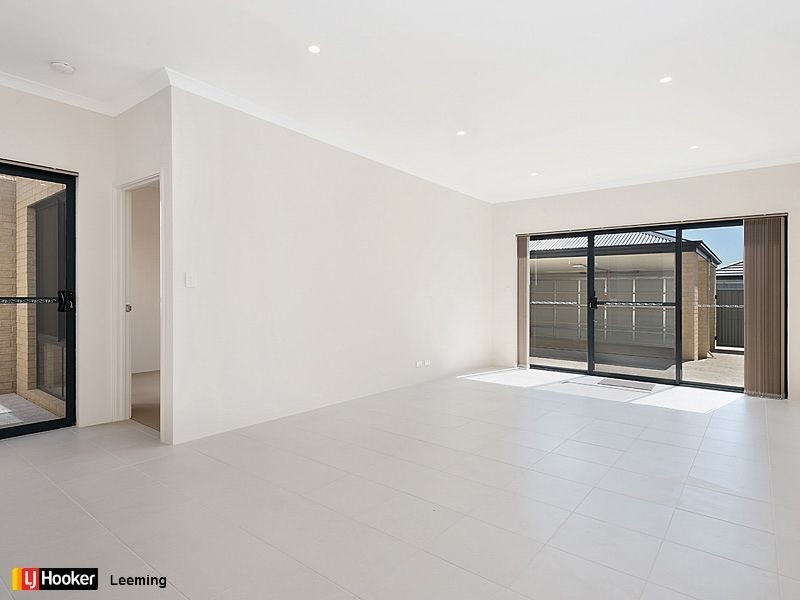 69 Veterans Drive, Byford WA 6122