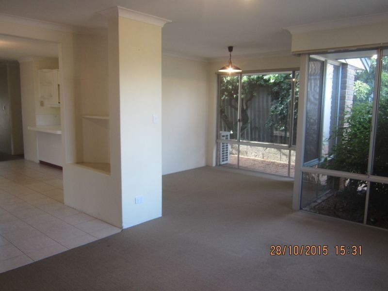 110 Bolderwood Drive, South Lake WA 6164