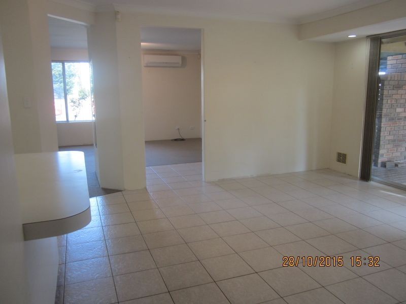 110 Bolderwood Drive, South Lake WA 6164