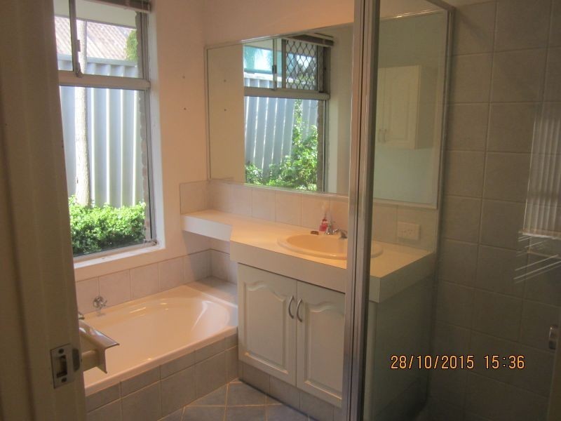 110 Bolderwood Drive, South Lake WA 6164