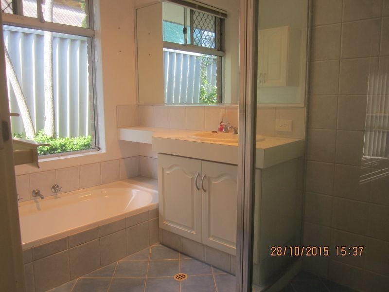 110 Bolderwood Drive, South Lake WA 6164