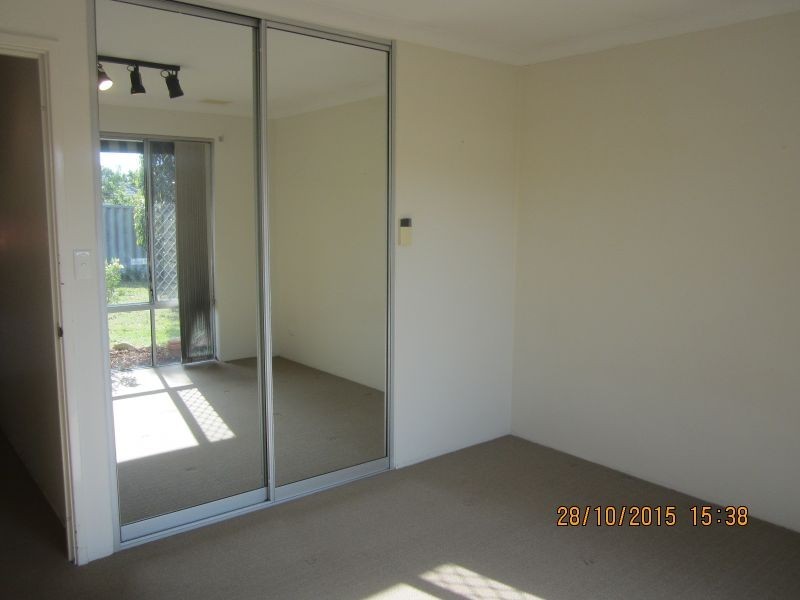 110 Bolderwood Drive, South Lake WA 6164