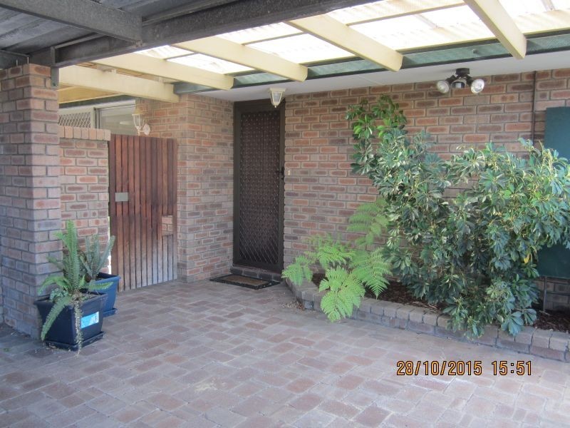 110 Bolderwood Drive, South Lake WA 6164