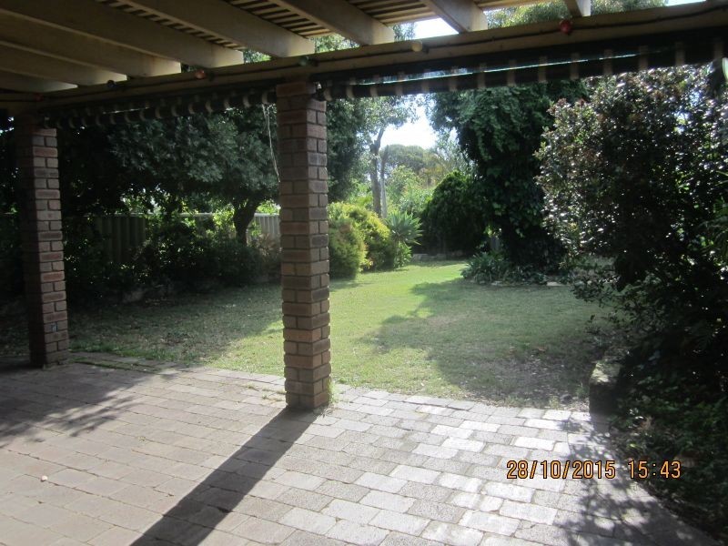 110 Bolderwood Drive, South Lake WA 6164