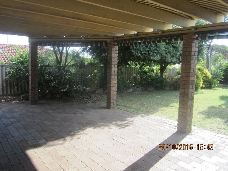 110 Bolderwood Drive, South Lake WA 6164