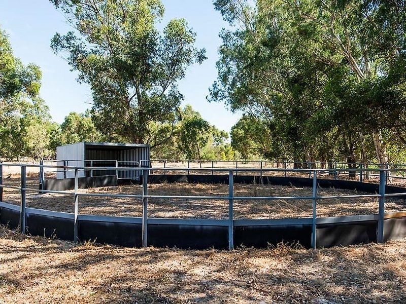 222 Abernethy Road, Byford WA 6122