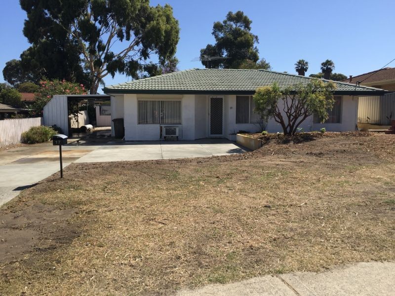 17 Tarndale Way, South Lake WA 6164
