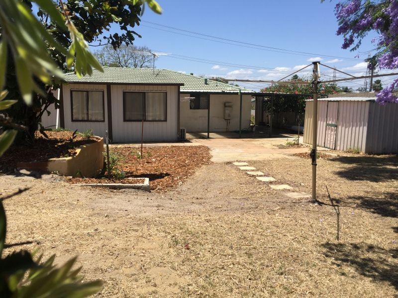 17 Tarndale Way, South Lake WA 6164