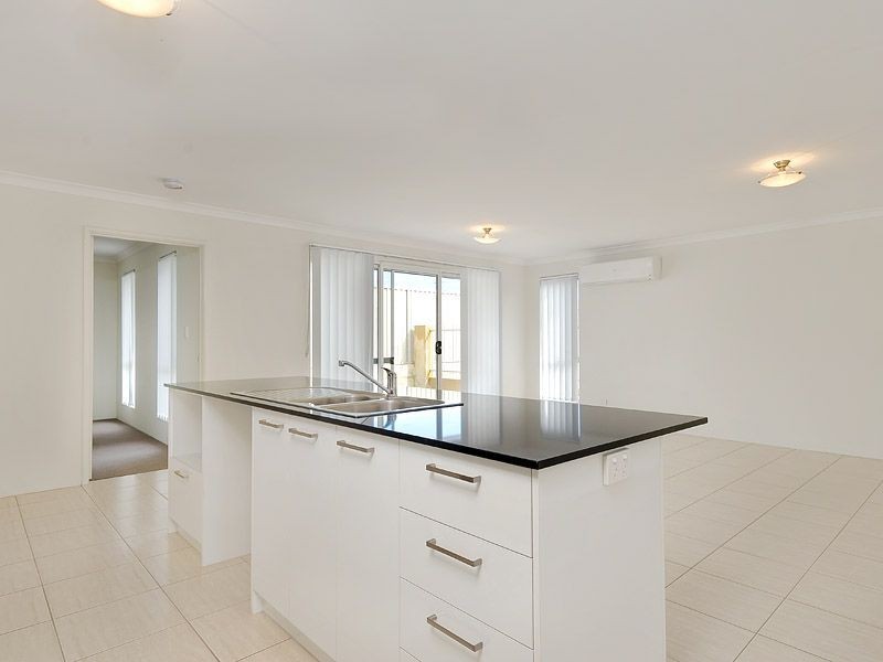13/36 Wialki Lane, Canning Vale WA 6155