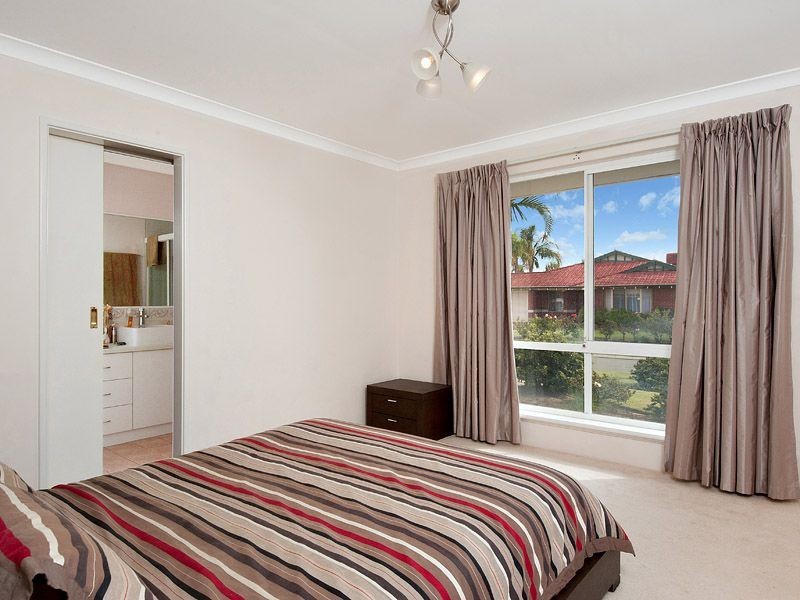 13 Hungerford Close, Canning Vale WA 6155