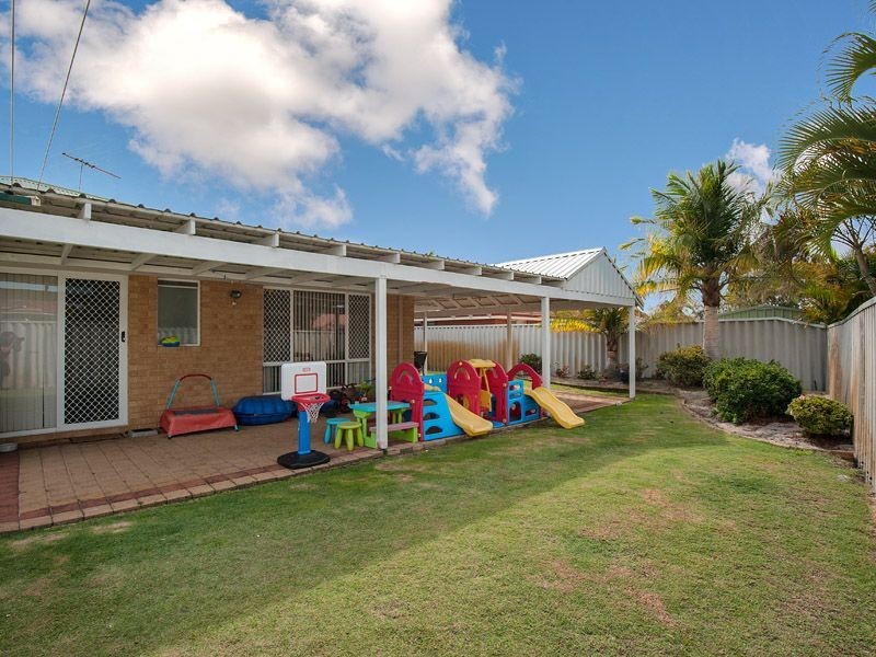 13 Hungerford Close, Canning Vale WA 6155