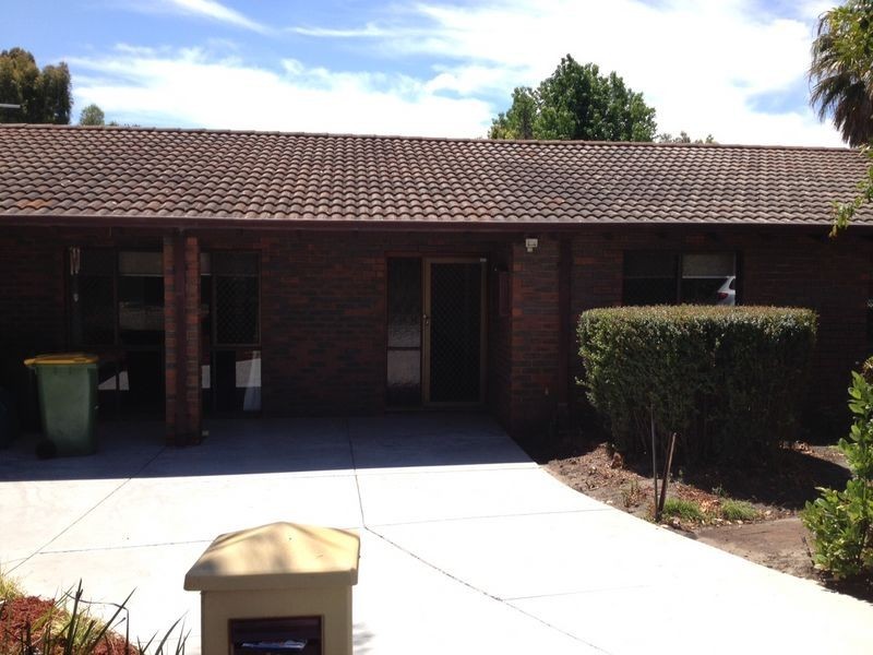 17 Irwin Street, Leeming WA 6149