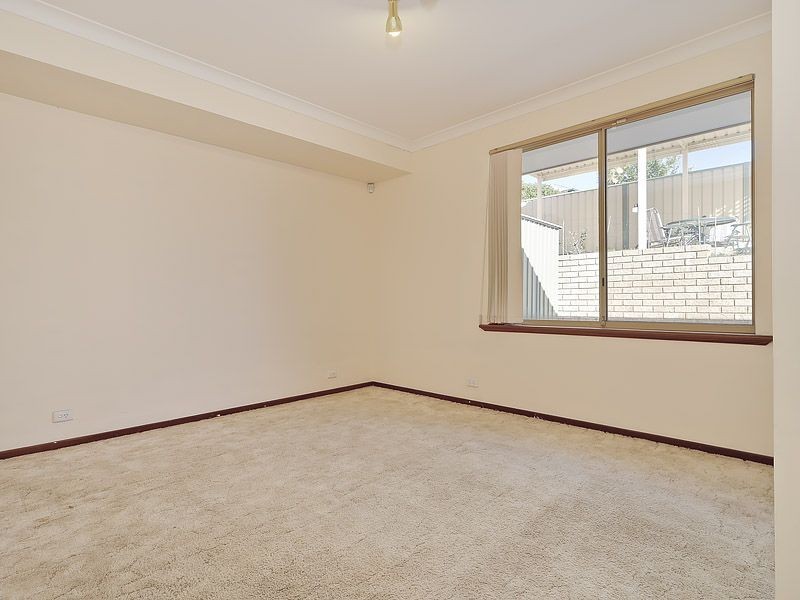 37 Barcombe Way, Leeming WA 6149