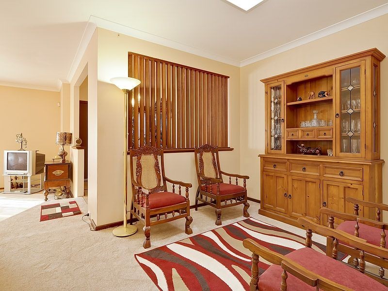 37 Barcombe Way, Leeming WA 6149