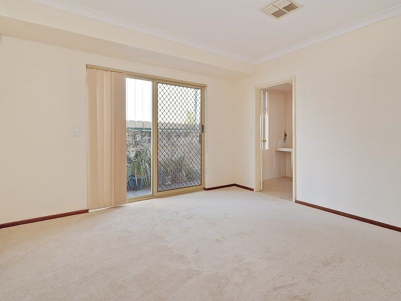 37 Barcombe Way, Leeming WA 6149