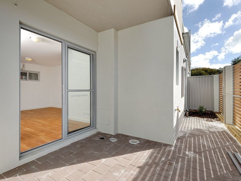 21/12 Bushlark Turn, Erskine WA 6210