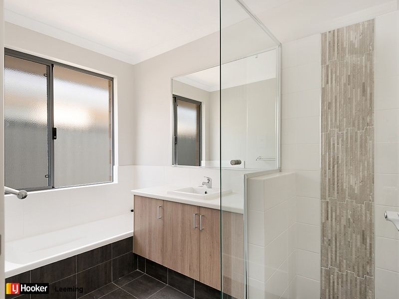 8 Yarrow Street, Banjup WA 6164