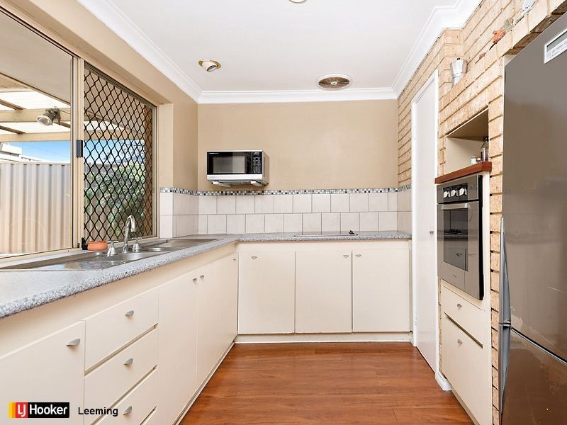 3/6 Ingvarson Way, Bibra Lake WA 6163